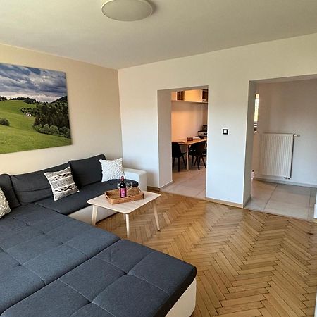 Apartman Relax Leilighet Zvolen Eksteriør bilde